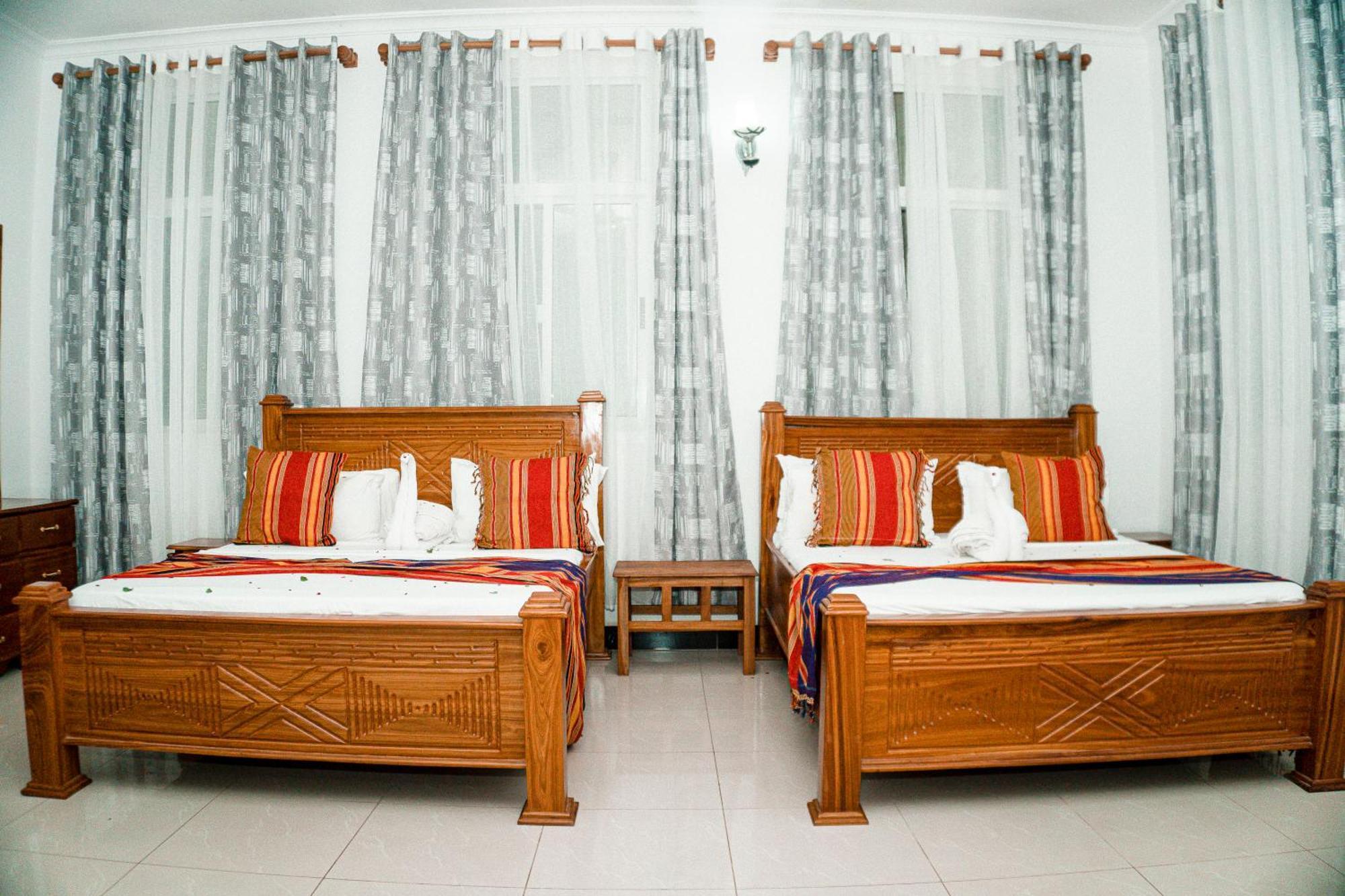 64 Zenj House Luxury Airport B&B Mbweni Экстерьер фото