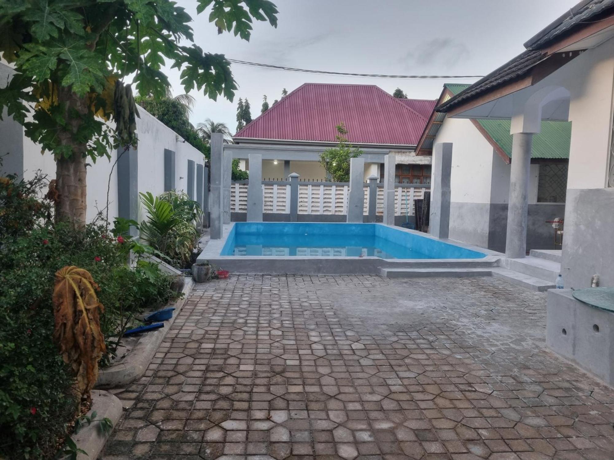 64 Zenj House Luxury Airport B&B Mbweni Экстерьер фото